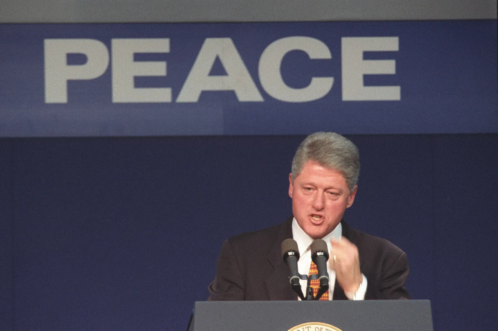 President Bill Clinton speaking to workers and guests at the Mackie plant in Belfast on 30 November 1995